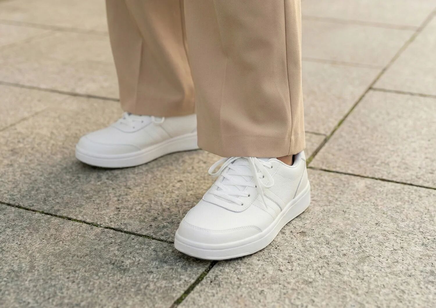 Wander Hands-Free - White